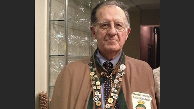 Livio Bramardi La Confraternita della nocciola ricorda il confratello Livio Bramardi