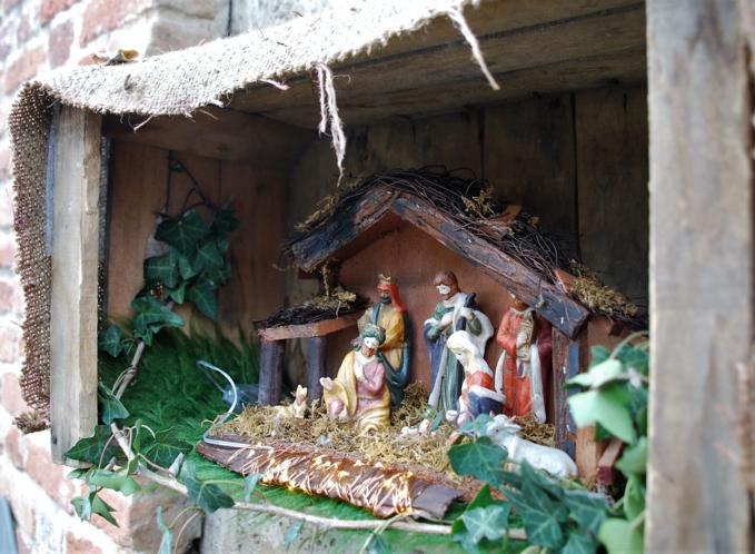 A Montaldo Roero il centro storico si anima con i Presepi di Natale (FOTOGALLERY) 24