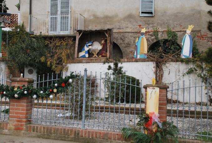 A Montaldo Roero il centro storico si anima con i Presepi di Natale (FOTOGALLERY) 31