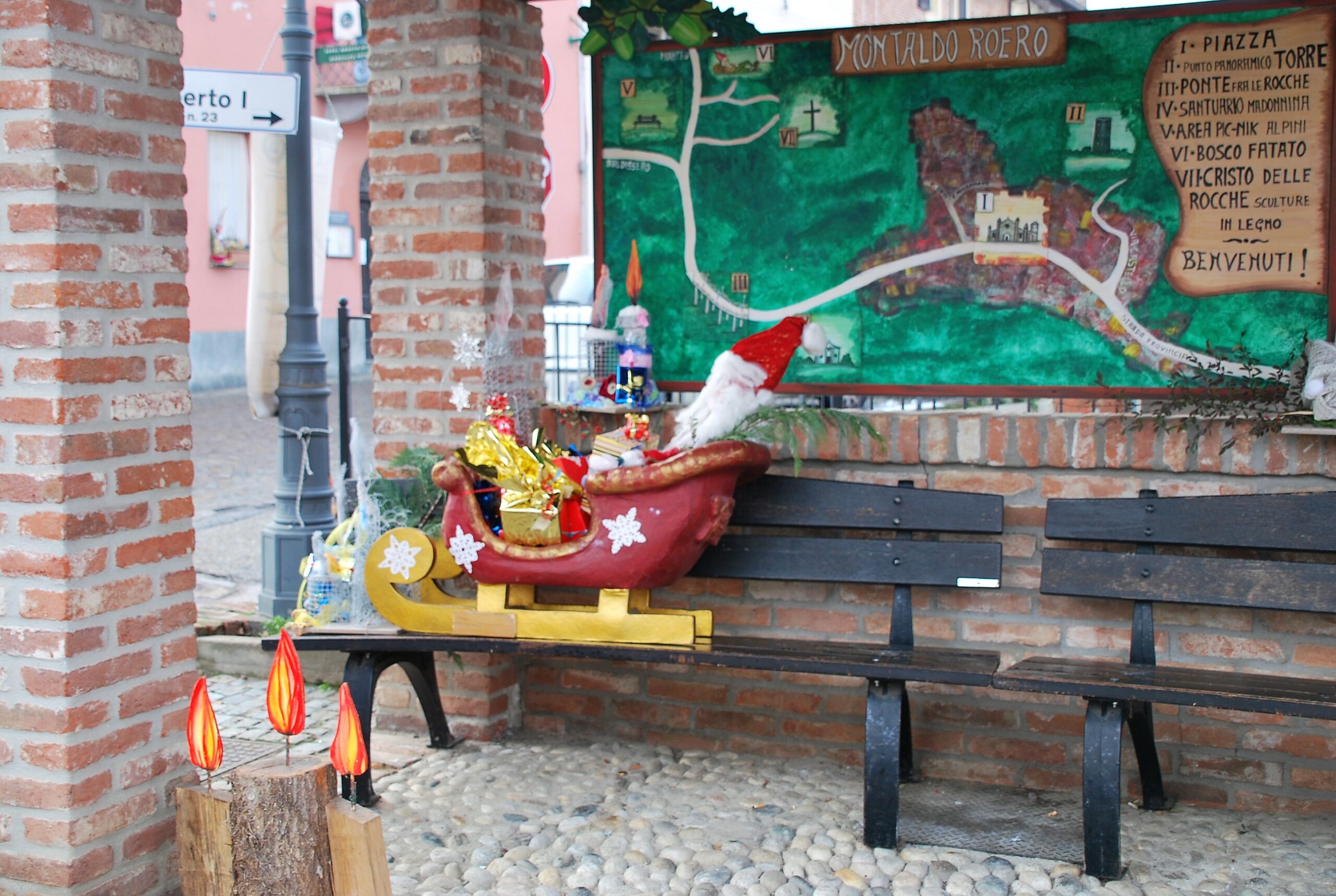 A Montaldo Roero il centro storico si anima con i Presepi di Natale (FOTOGALLERY) 32