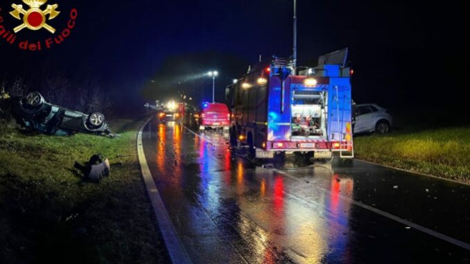 Incidente stradale sulla SP 28 nel comune di Nizza Monferrato in direzione Alessandria, sei i feriti tra cui un bimbo che risulta grave