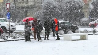 È in corso una copiosa nevicata 5