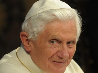 Addio a papa Benedetto XVI, aveva 95 anni 1