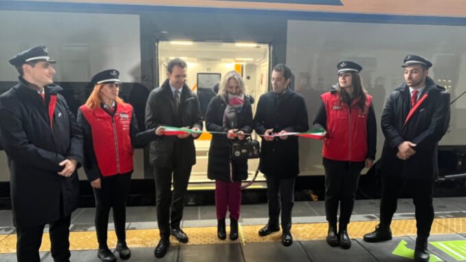 Trenitalia: due nuovi treni Rock sui binari delle linee Torino-Milano e Asti-milano 