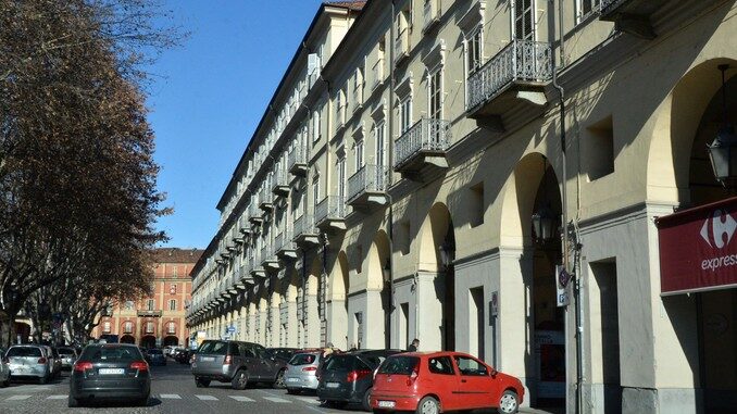 Asti, piazza Alfieri