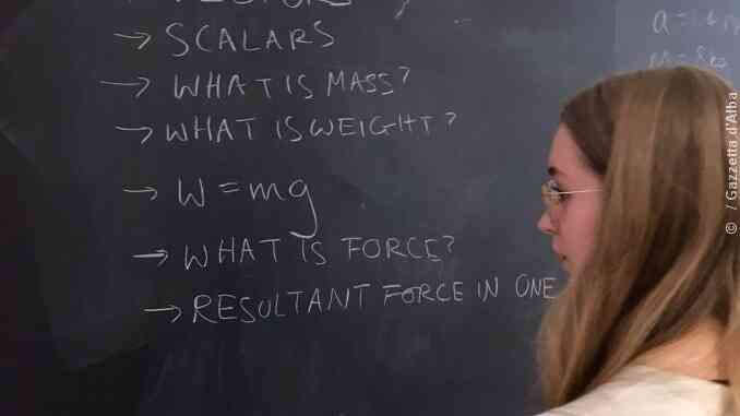 Studentesse del Mit di Boston insegnano fisica in inglese ai licei Govone e Gallizio