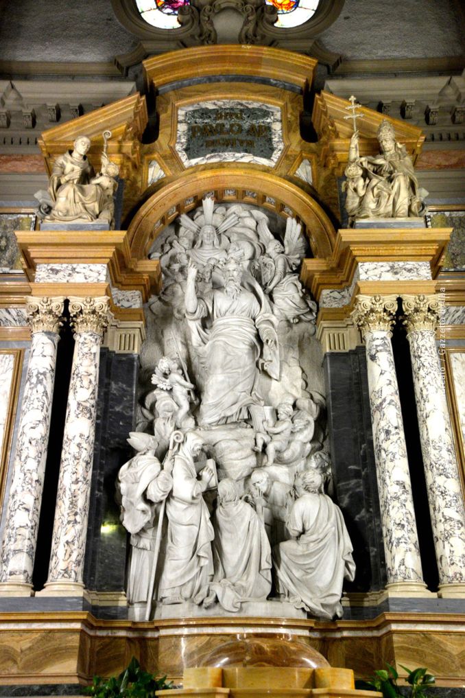 Abbiamo una grande scultura nel tempio albese San Paolo, ma non la valorizziamo