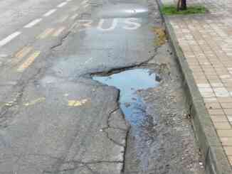 In giro per le strade di Alba: buche e dissesti (VIDEO) 1