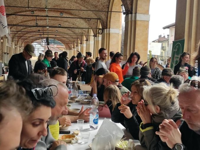 La zuppa contro lo spreco arriva al Mercato della terra di Bra