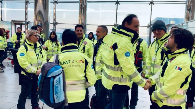 Alberto Cirio e Luigi Icardi in Turchia per donare l'ospedale da campo (VIDEO)