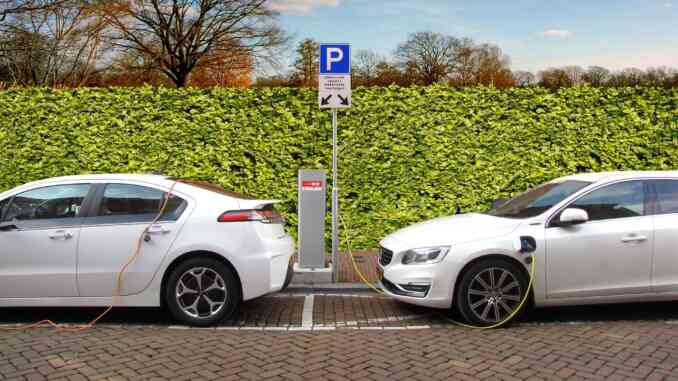 auto elettriche Tra 12 anni solo veicoli a batteria (L'INCHIESTA)