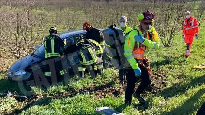 Frontale a Santa Maria di La Morra: ferite in modo lieve due persone