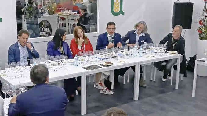 Al Vinitaly Favorita e Barbera si sposano con Crudo di Cuneo e Salame Cotto