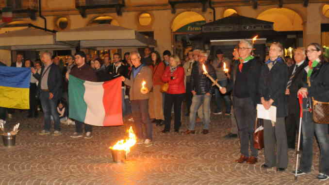 La fotogallery della festa della Liberazione ad Alba 7