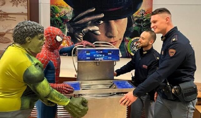 Polizia riconsegna impastatrice cioccolato rubata a onlus