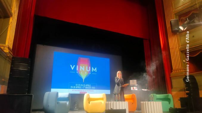 Vinum, inaugurata la nuova edizione al teatro sociale Busca (VIDEO) 1