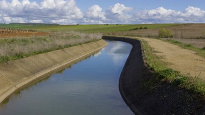 Il presidente della Regione: «L’acqua è di tutti, nessuno provi a penalizzare gli agricoltori piemontesi»