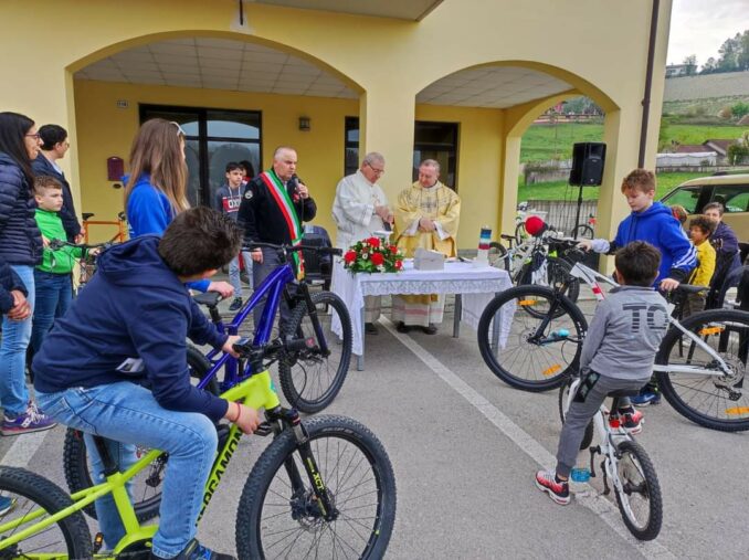 “Bike4Langhe”, Comune Monchiero, Parrocchia Beata Vergine del Rosario e Pro loco Monchiero in stretta sinergia per “Benedici la tua bici” 2