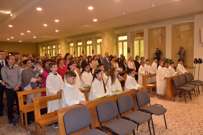 Ai Salesiani di Bra, 15 bambini ricevono la Prima Comunione 2