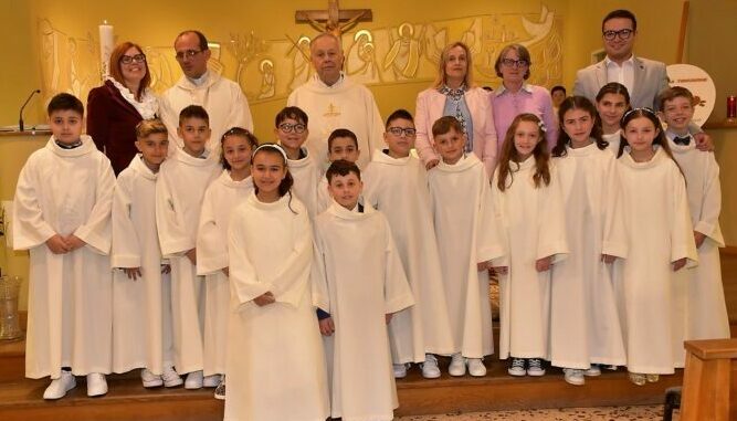 Ai Salesiani di Bra, 15 bambini ricevono la Prima Comunione 1