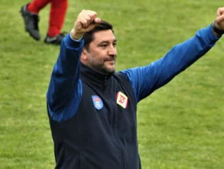 Mister Roberto Floris saluta i giallorossi dopo otto anni: «Grazie Bra!»
