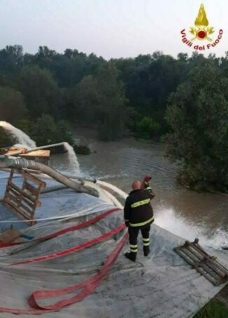 Alluvione a Conselice, in bassa Romagna: arrivano gli aiuti ed il supporto dei Vigili del fuoco cuneesi 4