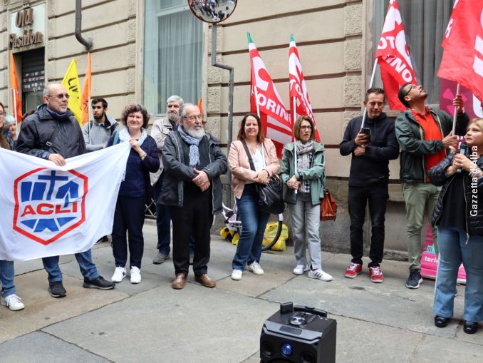 A palazzo Lascaris si protesta contro il gioco d'azzardo