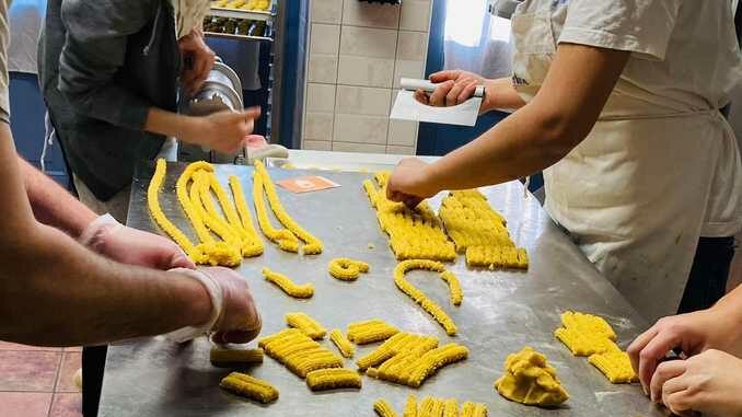 Tutta la vita davanti: è la festa del lavoro a casa Pina