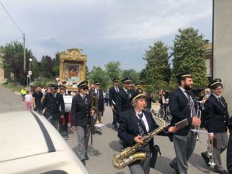 Castiglione Tinella, la processione della Madonna di Scutari (VIDEO)