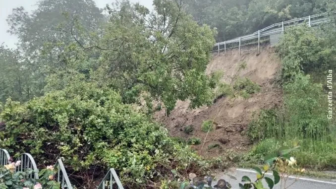 A Monforte strada chiusa per una frana in località Sant'Eligio