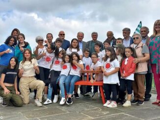 Inaugurata a Bossolasco la panchina rossa contro la violenza sulle donne