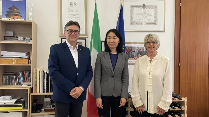 Il gemellaggio tra Italia e Cina negli uffici Unesco di Alba