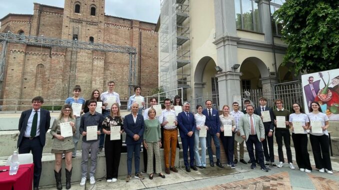 Il liceo Govone festeggia la fine dell'anno con borse di studio e diplomi (FOTOGALLERY) 2