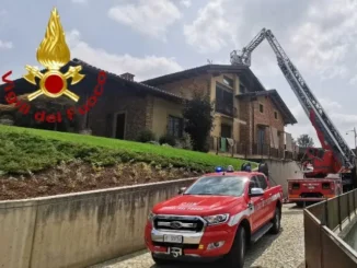 Vanno a fuoco i pannelli solari di una villetta di San Damiano d'Asti 1
