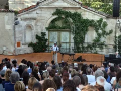 Niccolò Fabi solo con il pianoforte e la sua chitarra 9