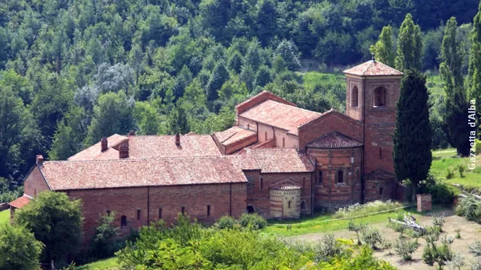 NON PUBBLICARE A Vezzolano architettura romanica e gotica dialogano con antiche leggende carolinge