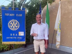 Rotary club Bra, con l’aperitivo in terrazza si chiude la stagione 2