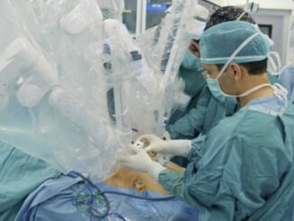 Tumore raro di 13 cm al torace rimosso con chirurgia robotica