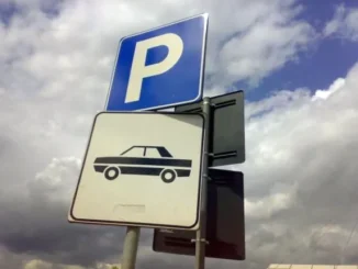 Bra rende gratuiti i parcheggi blu nei primi due sabati dei saldi (8 e 15 luglio)