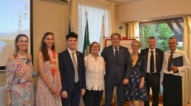 La ruota gira per il Rotary club Alba e per il Rotaract Alba Langhe e Roero 1