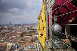 La Mole Antonelliana è occupata dagli attivisti di Extinction Rebellion (FOTOGALLERY) 5