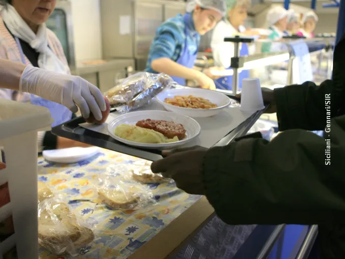 Il Pil cresce, però sempre più italiani scivolano nella povertà