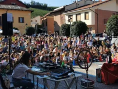 Collisioni porta il circo a Barolo (fotogallery)