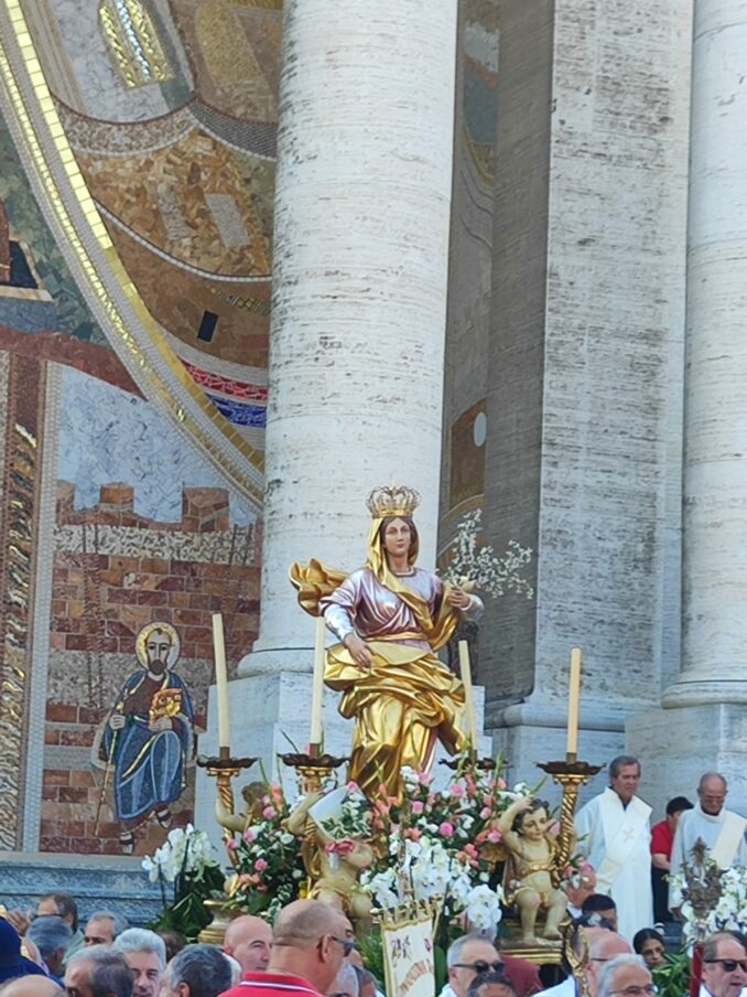 Madonna dei Fiori: una grande festa di fede e di popolo 18