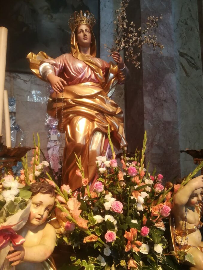 Madonna dei Fiori: una grande festa di fede e di popolo 3