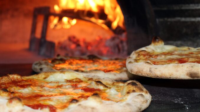 pizza Pizzerie d'Italia 2024, tre insegne dell'Albese premiate con Tre spicchi