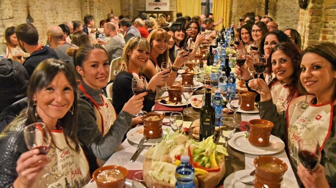 Lo slogan del Bagna cauda day è «Mettete i cardi nei vostri cannoni»