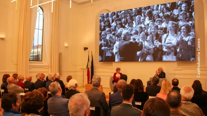 cuneo-confindustria-sala-ferrero6-foto CONFINDUSTRIA La sala eventi di Confidustria Cuneo dedicata a Michele Ferrero 5