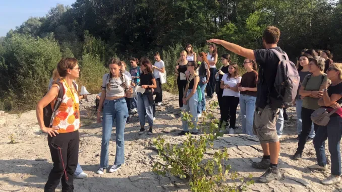 Il liceo Govone va a scuola di... rocce: dopo la lezione in classe tutti alla spiaggia dei cristalli lungo il Tanaro 4