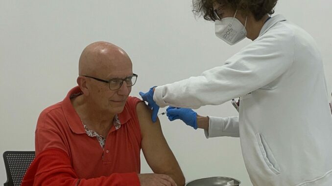 Iniziata martedì 16 la campagna vaccinale per influenza e Covid-19